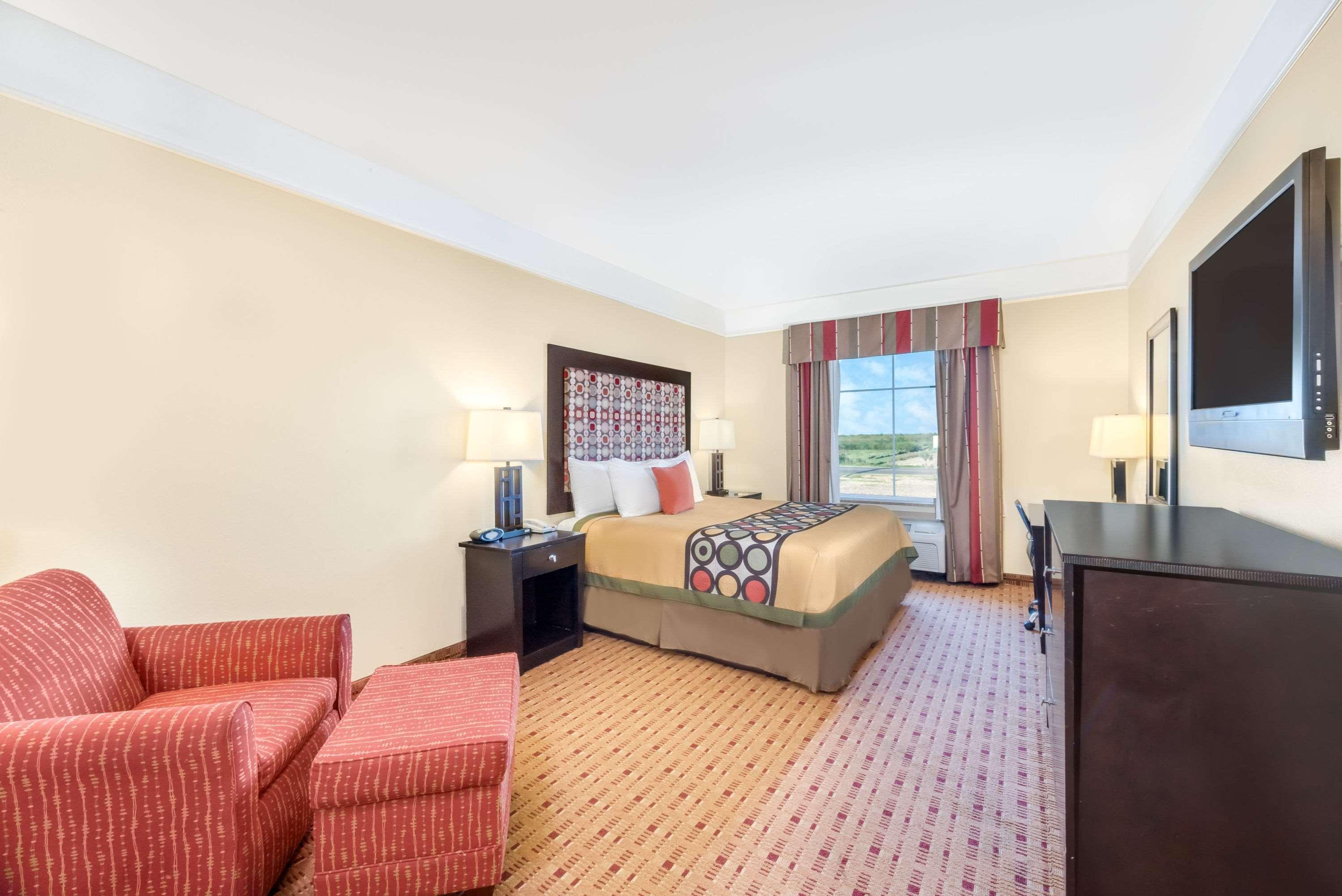 Super 8 By Wyndham Hidalgo At La Plaza Mall & Mcallen Airport Экстерьер фото