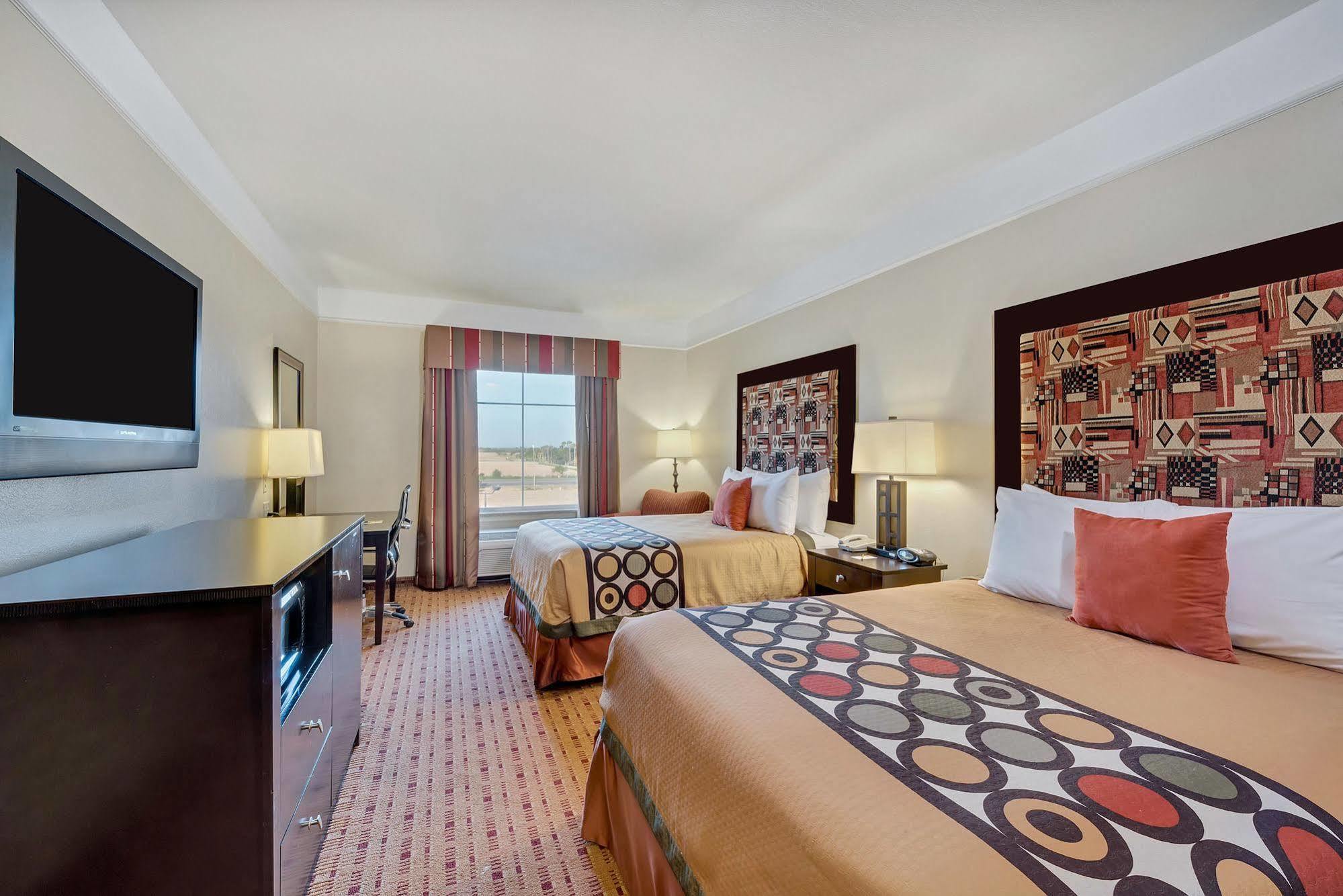 Super 8 By Wyndham Hidalgo At La Plaza Mall & Mcallen Airport Экстерьер фото