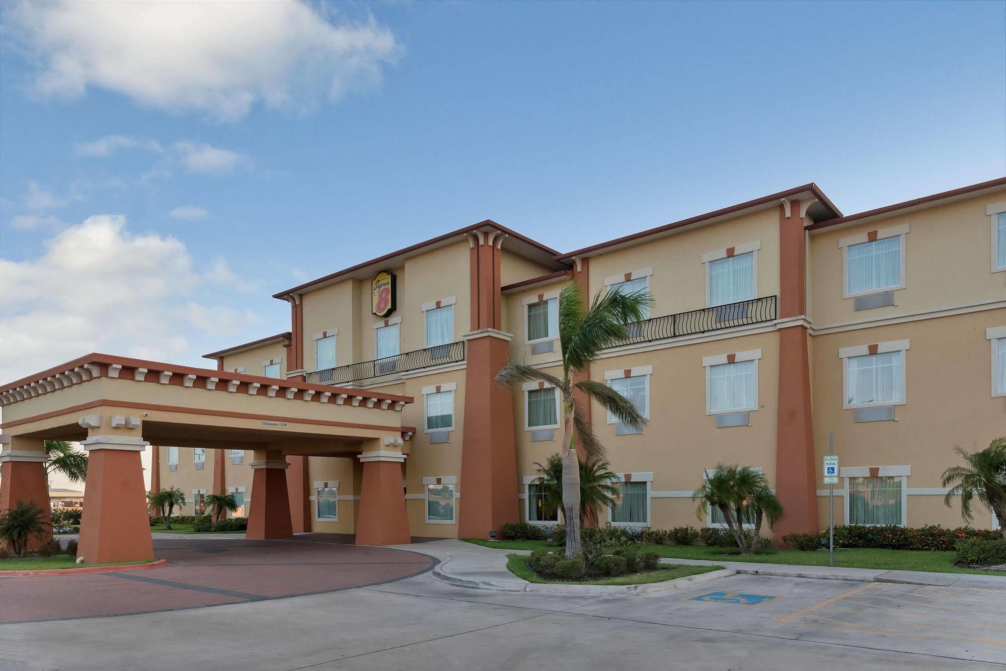 Super 8 By Wyndham Hidalgo At La Plaza Mall & Mcallen Airport Экстерьер фото